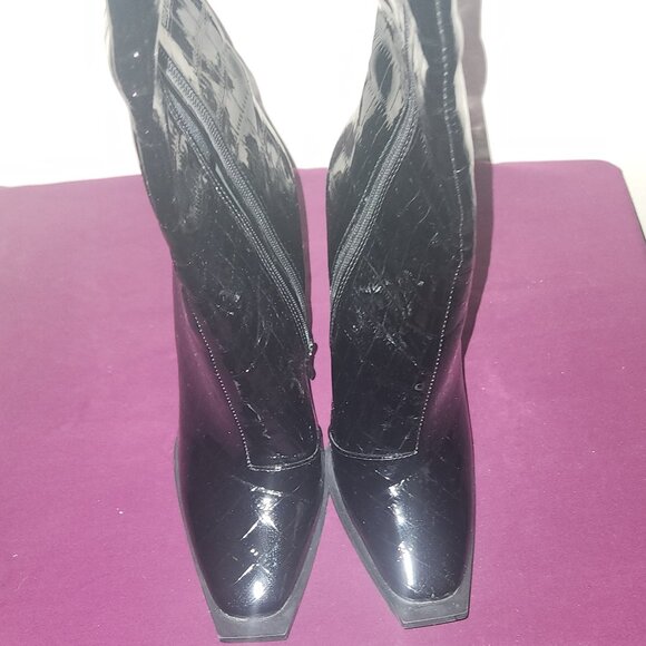 Princess Polly Black Embossed Crocodile Knee High Boots Square Toes Size 8 - Picture 1 of 6